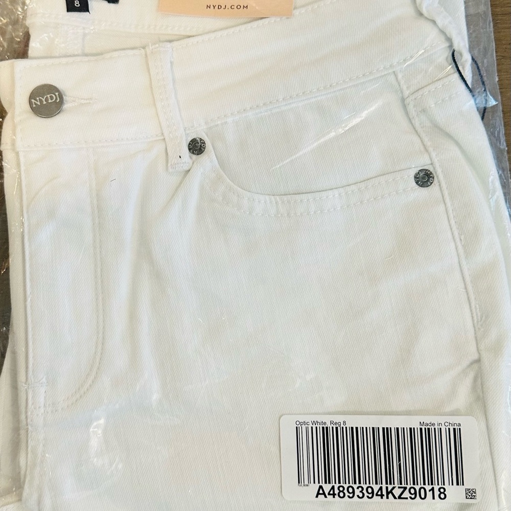 NWT - NYDJ Marilyn Crop - Optic White - Picture 2 of 4
